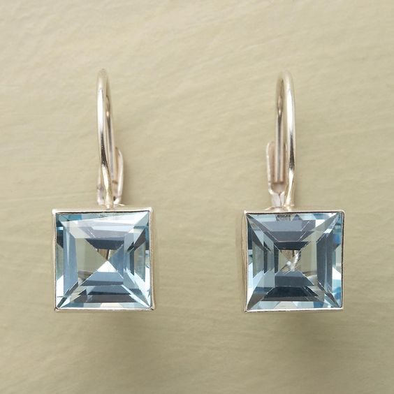 Pendientes atemporales de cristal azul Harvest