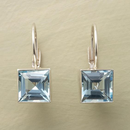 Pendientes atemporales de cristal azul Harvest