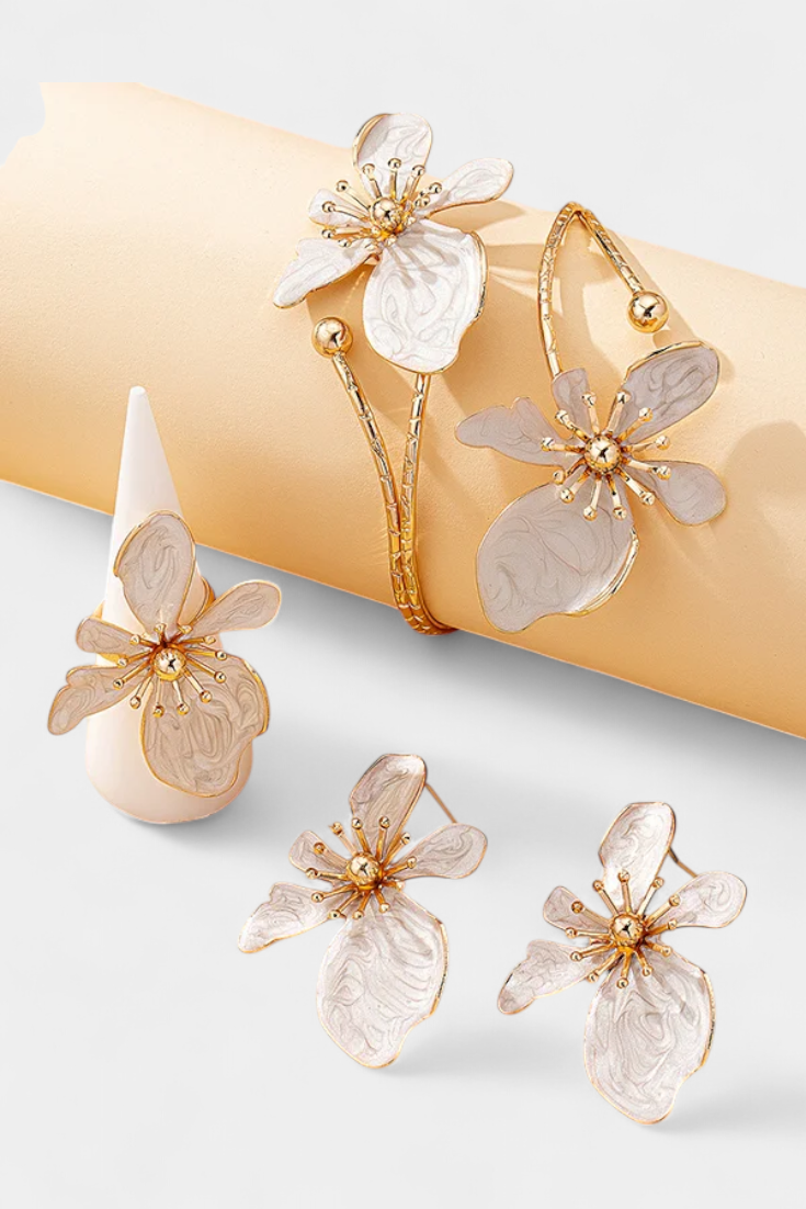 Set de Accesorios Florales: Pulsera + Pendientes + Anillos