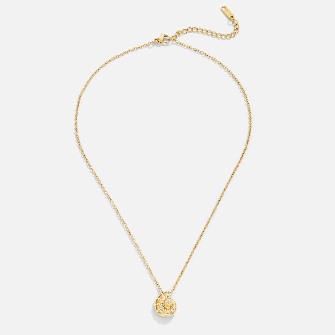 Collar con colgante de concha de cristal
